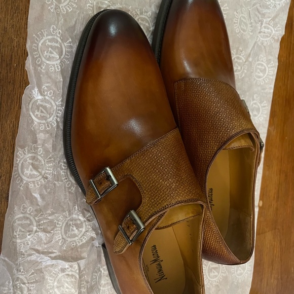 Magnanni for Neiman Marcus - Picture 3 of 7